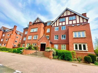 Flat to rent in Aragon House, Warwick Road, Coventry. CV3