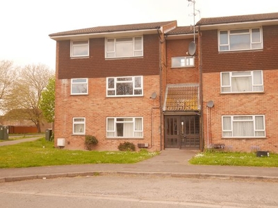 Flat to rent in Becket Road, North Worle, Weston Super Mare BS22