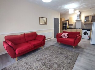 Flat to rent in Clare Street, Cardiff CF11
