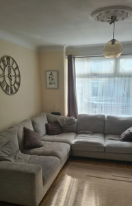 Flat to rent in Crownfield Avenue, Ilford IG2