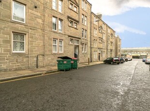 Flat to rent in Cunningham Street, Dundee DD4
