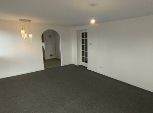 Flat to rent in Drinnies Crescent, Dyce, Aberdeen AB21