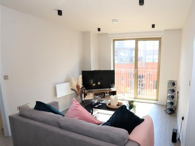 Flat to rent in Hulme Hall Road, Manchester M15