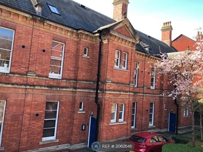 Flat to rent in Haberfield House, Bristol BS8