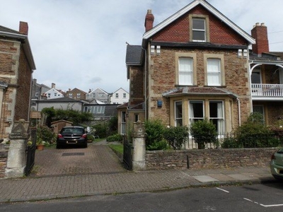 Flat to rent in Hurle Crescent, Bristol BS8