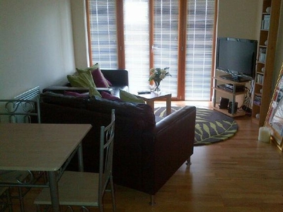 Flat to rent in Icon Building, Ilford Hill, Ilford IG1