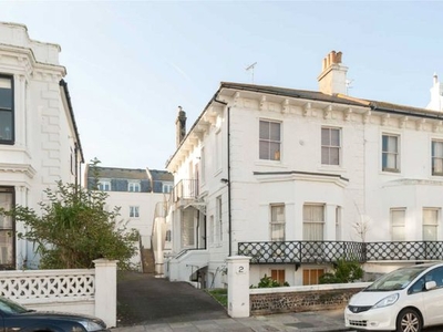 Flat to rent in Medina Villas, Hove, East Sussex BN3