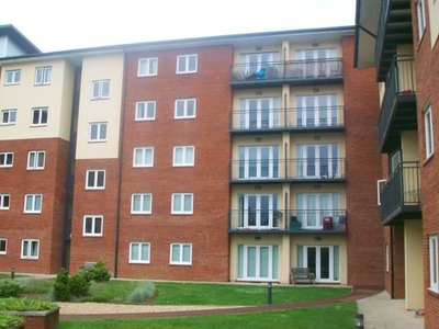 Flat to rent in New North Road, Exeter EX4