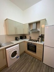 Flat to rent in Oxford Street, Newington, Edinburgh EH8