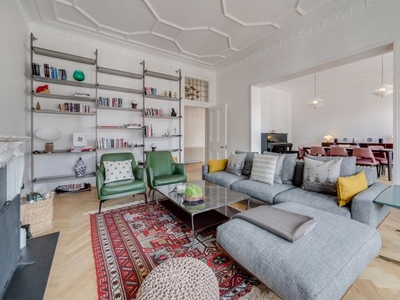 Flat to rent in Palace Court, Notting Hill Gate W2