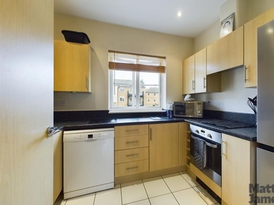 Flat to rent in Propelair Way, Colchester CO4
