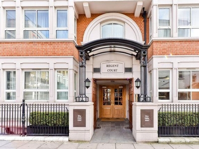 Flat to rent in Regent Court, Wrights Lane, London W8