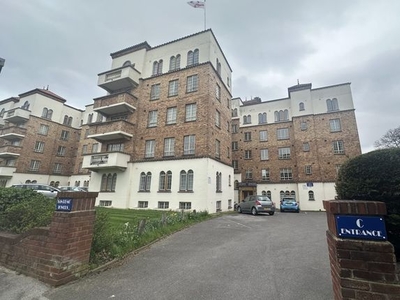 Flat to rent in Sea Road, Boscombe, Bournemouth BH5