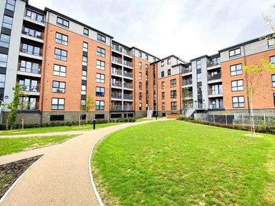 Flat to rent in Silver Street, Reading, Berkshire RG1