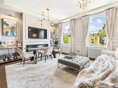 Flat to rent in Tadema Road, London SW10