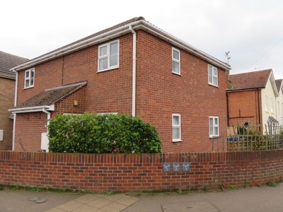 Flat to rent in Upland Road, West Mersea, Colchester CO5