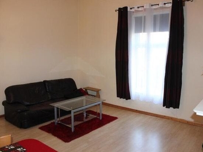 Flat to rent in Victoria Road, Widnes WA8