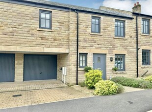Mews house for sale in Samuel Wood Close, Glossop SK13