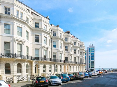 Parking/garage to rent in St Aubyns, Hove, East Sussex BN3