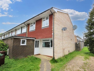 Property to rent in Guildford Park Avenue, Guildford GU2