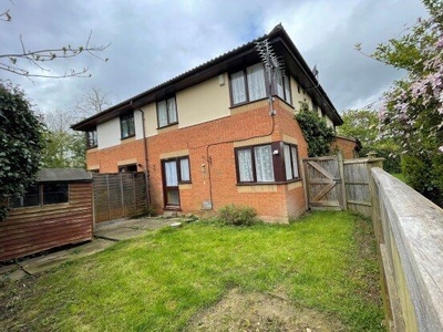 Property to rent in Kidd Close, Milton Keynes MK8