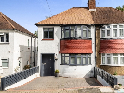 Semi-detached House for sale - Copthorne Avenue, Bromley, BR2