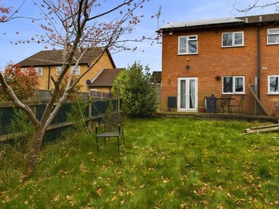 Semi-detached house to rent in Gatcombe Close, Calcot RG31
