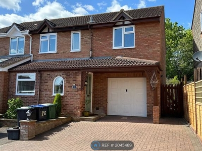 Semi-detached house to rent in Hayward Close, Chippenham SN15