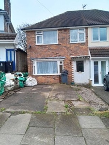 Semi-detached house to rent in Rowdale Rd, Birmingham B42