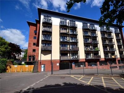 Studio Flat For Sale In New North Road