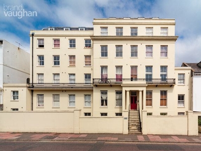 Studio to rent in St Annes House, 49 Buckingham Place, Brighton BN1