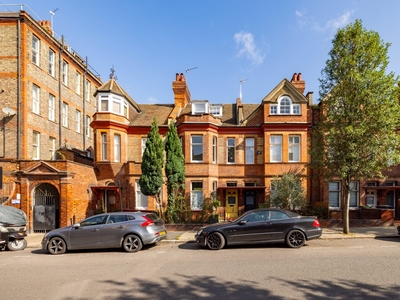 Terraced House for sale - Barcombe Avenue, London, SW2