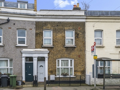 Terraced House for sale - Brookmill Road, London, SE8