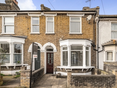 Terraced House for sale - Rainton Road, London, SE7