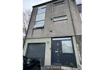 Terraced house to rent in Alves Drive, Glenrothes KY6