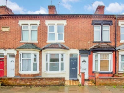 Terraced house to rent in Aylestone Road, Leicester LE2
