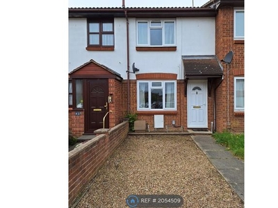 Terraced house to rent in Drayton Road, Borehamwood, Hertfordshire WD6