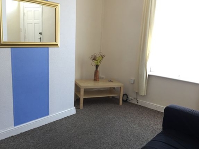 Terraced house to rent in Haycliffe Road, Bradford BD5