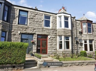 Terraced house to rent in Leslie Road, Aberdeen AB24