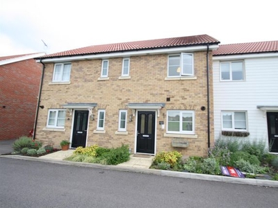 Terraced house to rent in Markhams Close, Basildon SS15