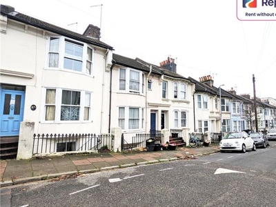 Terraced house to rent in Newmarket Road, Brighton BN2