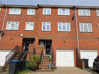 Terraced house to rent in Spindlewood Gardens, Croydon CR0