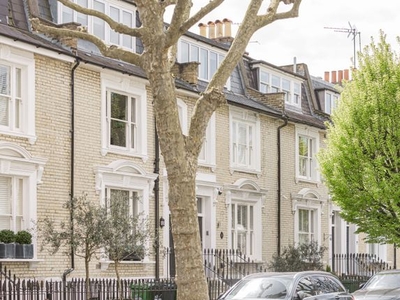 Terraced house to rent in Walham Grove, Fulham Broadway SW6