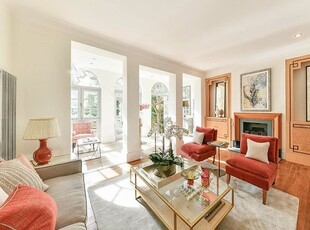 Town house for sale in Royal Hospital Road, London SW3