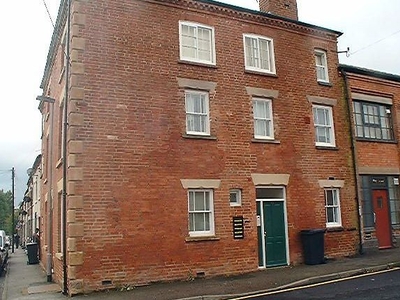 Town house to rent in Albert Street, Hucknall, Nottingham NG15