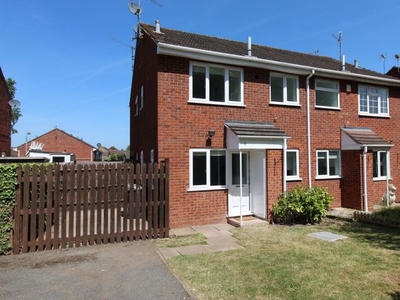 Town house to rent in Clayhall Road, Droitwich WR9