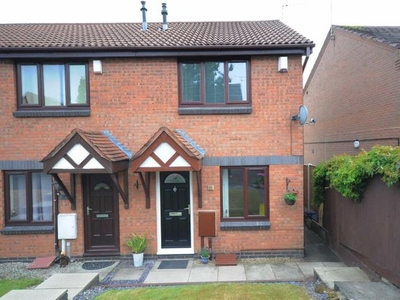 Town house to rent in Falcon Road, Meir Park, Stoke-On-Trent ST3