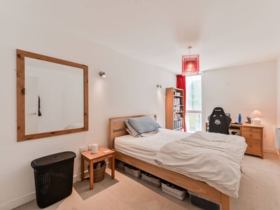 Flat in EMERSON APARTMENTS, Crouch End, N8