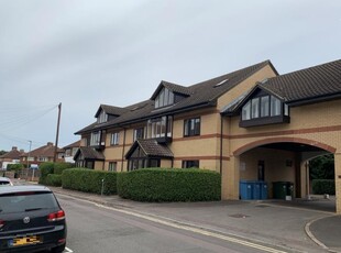 1 Bed Flat/Apartment To Rent in Priory Road, Ambassador Court, OX26 - 509