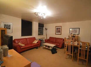 1 bedroom apartment to rent London, E7 8AY